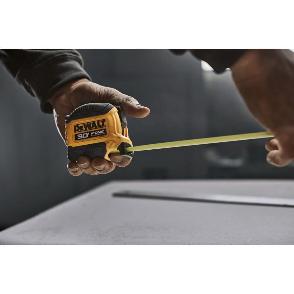 Dewalt Atomic Compact Series 30' Tape Measure