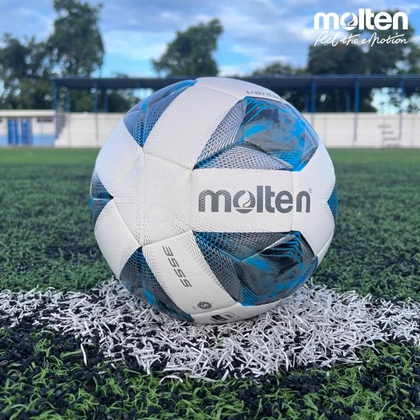 Molten Vantaggio 3555 Hybrid Bonded Football | FIFA Quality Pro Match Ball | Durable Textured PU Leather | Size 5 - For Boys and Girls Aged 14 plus & Adults | Hi-Vis Blue Flame Design