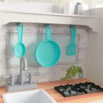KidKraft Countryside Toy Kitchen, Wooden Play Kitchen with Fridge Magnets and Kitchen Accessories, Kids' Kitchen set with Ice Maker, Kids' Toys, 53424 - Amazon Exclusive